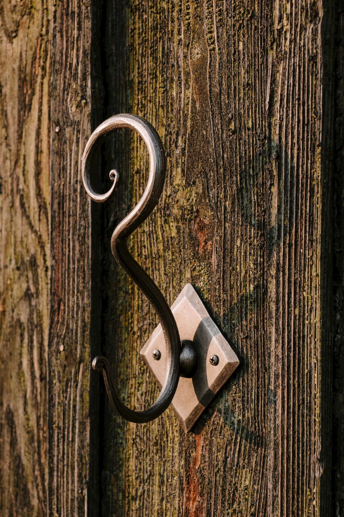 Geschmiedete gebogene Garderobe II.