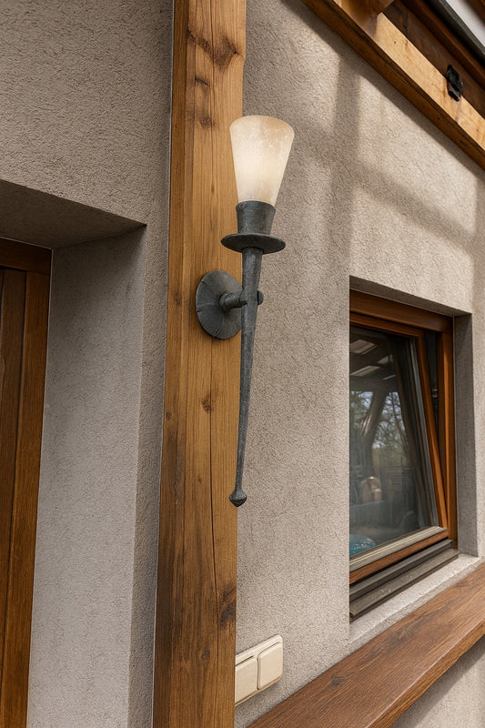 Geschmiedete Leuchte – Fackel