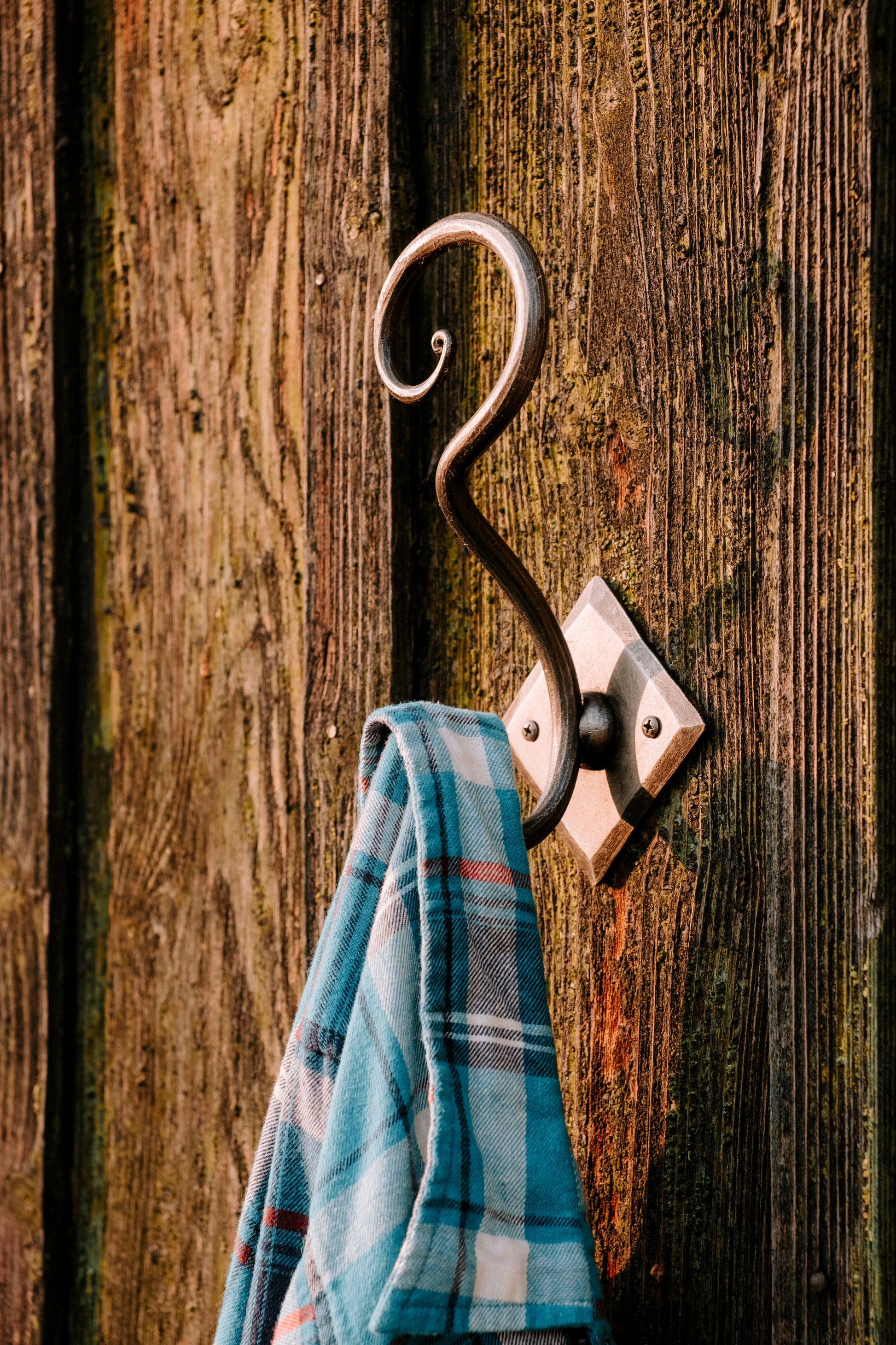 Geschmiedete gebogene Garderobe II.